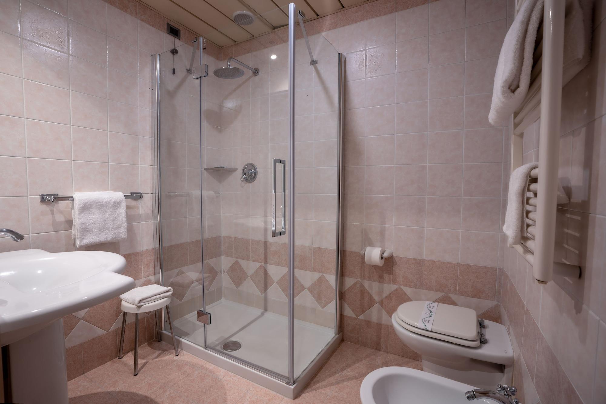Hotel Poledrini Foligno Extérieur photo